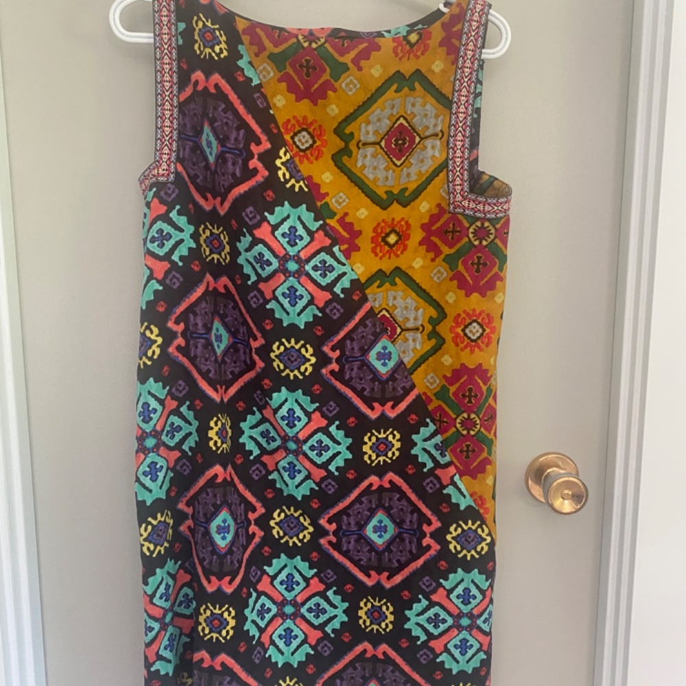 Dress - Picture 2 of 2